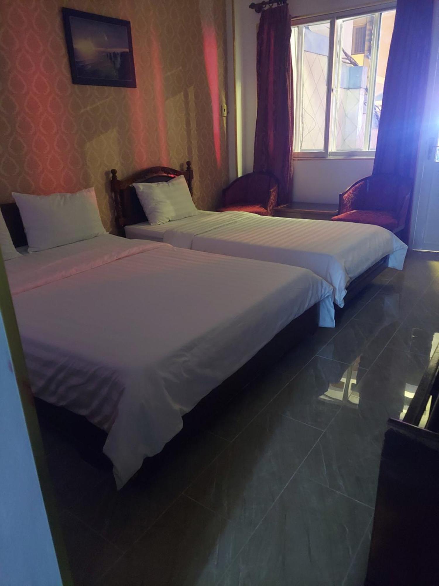 Hotel Khach San Trung Mai Ciudad Ho Chi Minh  Exterior foto