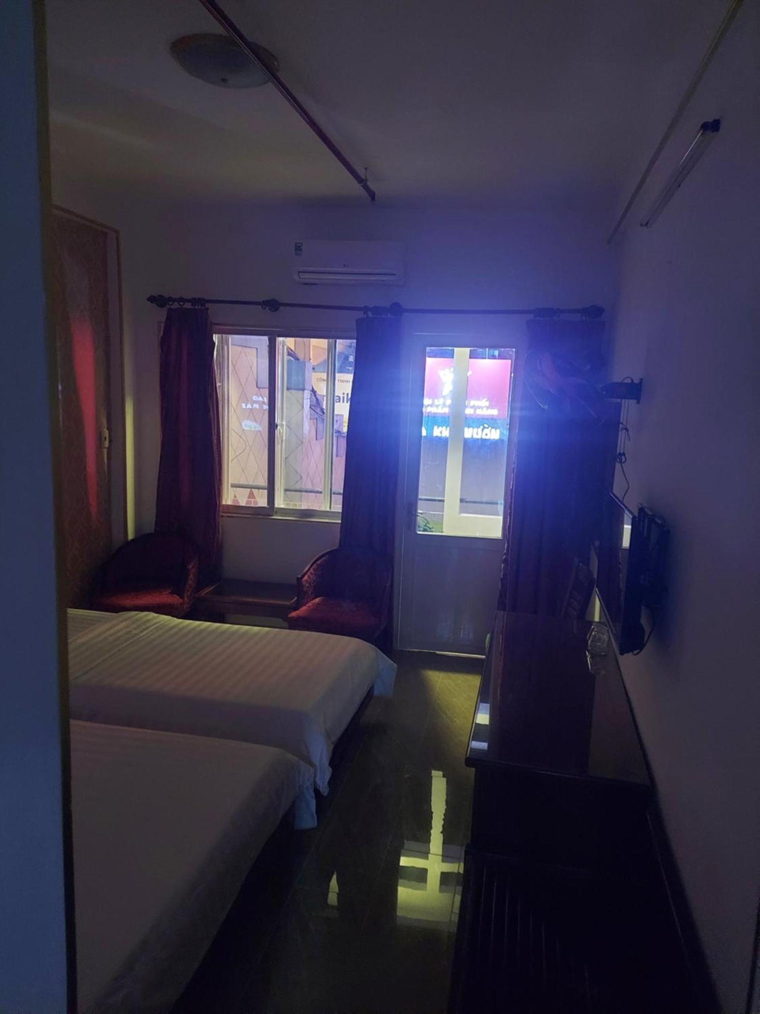Hotel Khach San Trung Mai Ciudad Ho Chi Minh  Exterior foto