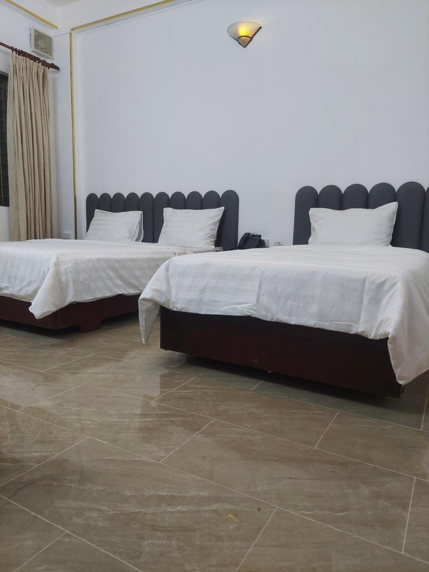 Hotel Khach San Trung Mai Ciudad Ho Chi Minh  Exterior foto