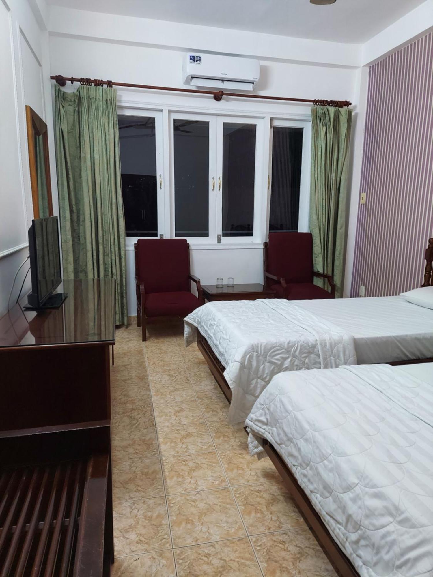 Hotel Khach San Trung Mai Ciudad Ho Chi Minh  Exterior foto