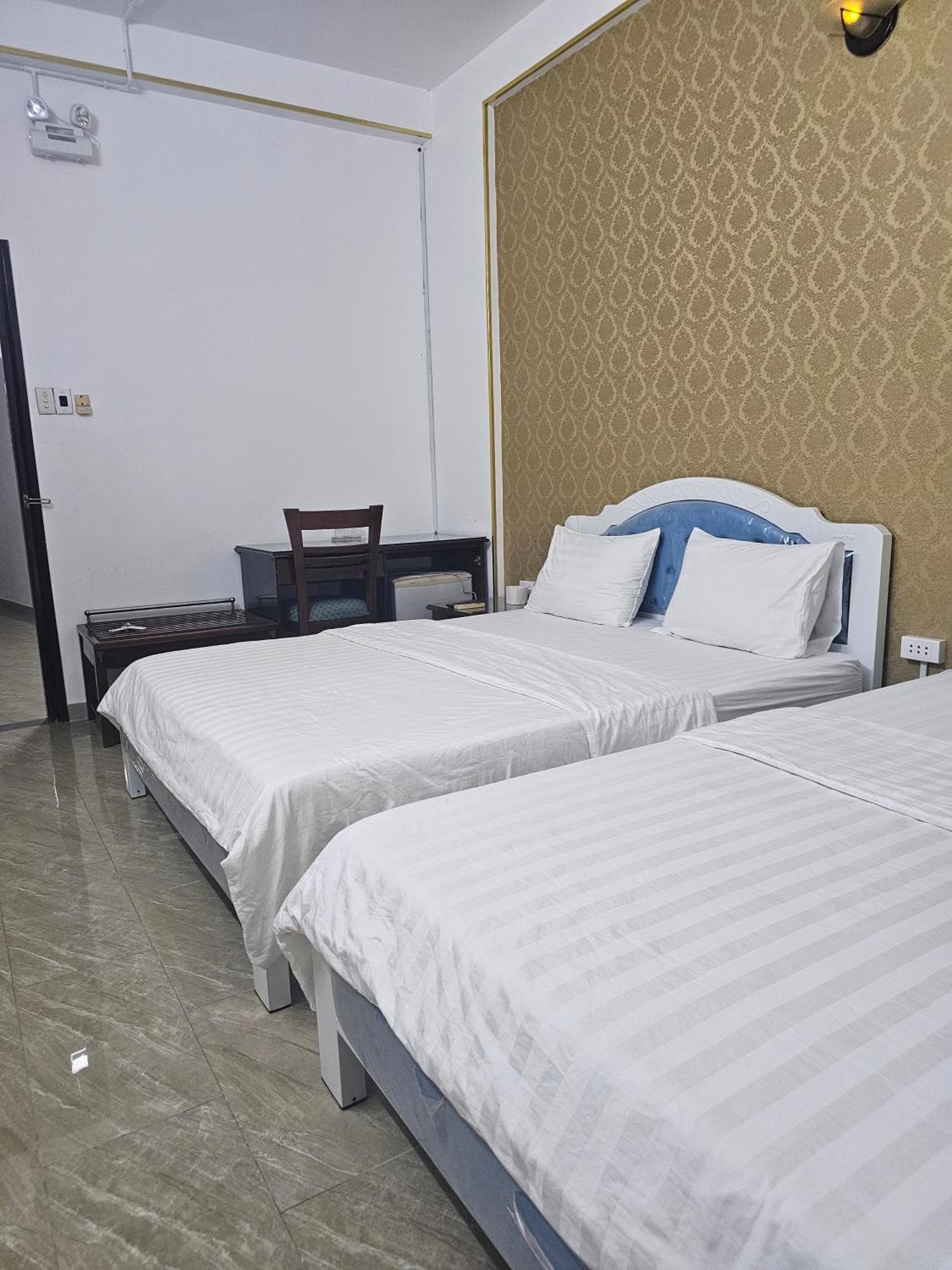 Hotel Khach San Trung Mai Ciudad Ho Chi Minh  Exterior foto