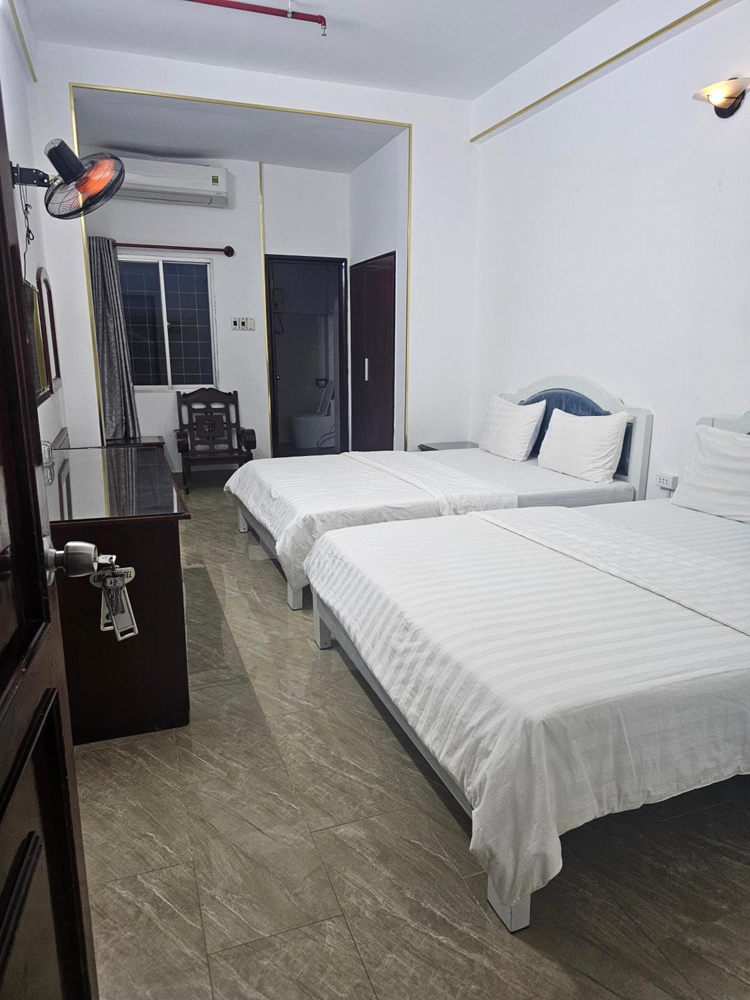 Hotel Khach San Trung Mai Ciudad Ho Chi Minh  Exterior foto