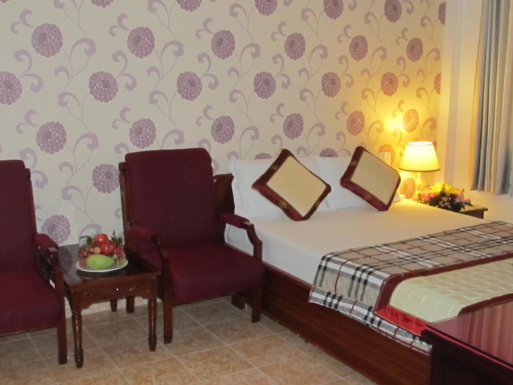 Hotel Khach San Trung Mai Ciudad Ho Chi Minh  Exterior foto